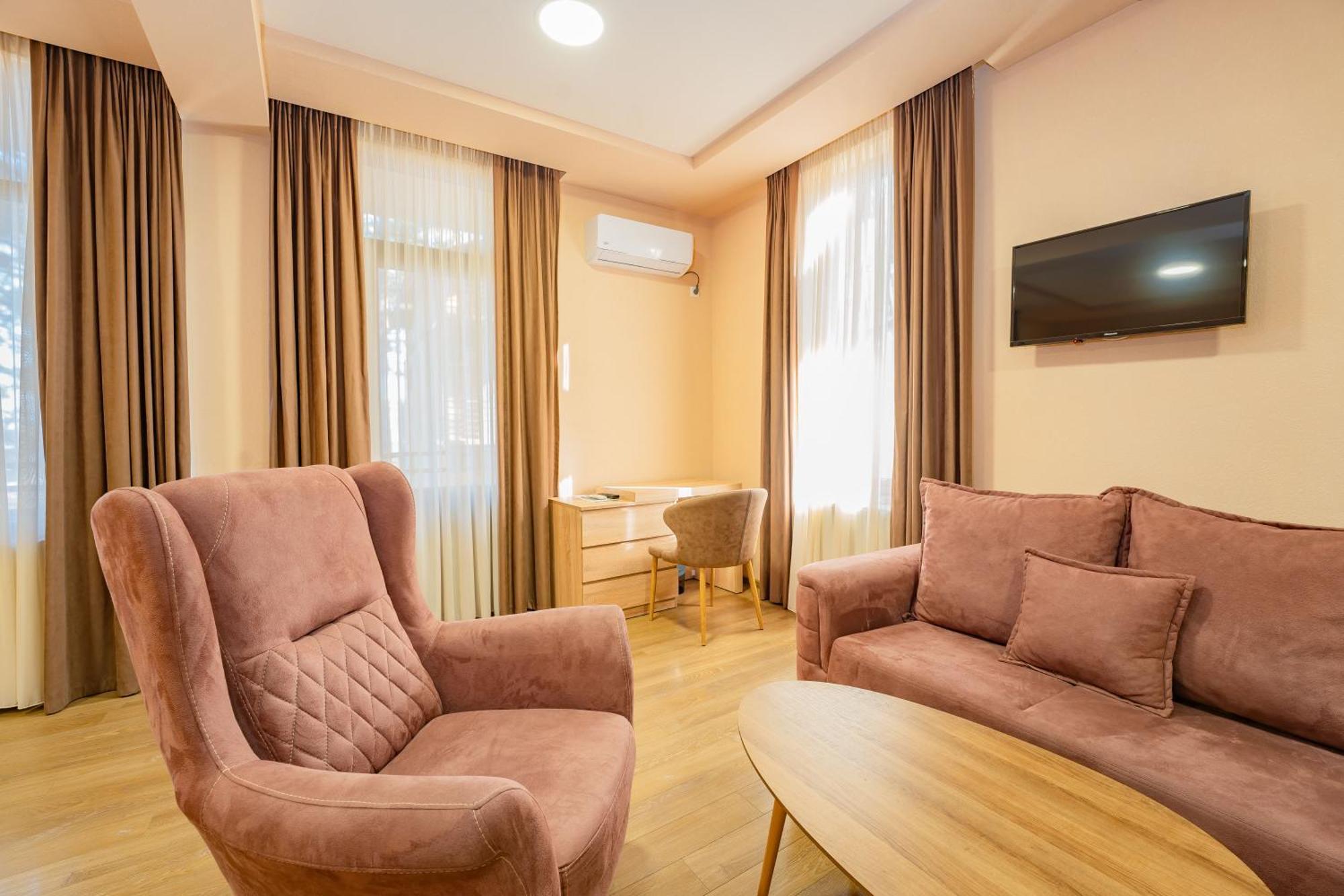 Zuzumbo Resort & Spa Telavi Ngoại thất bức ảnh